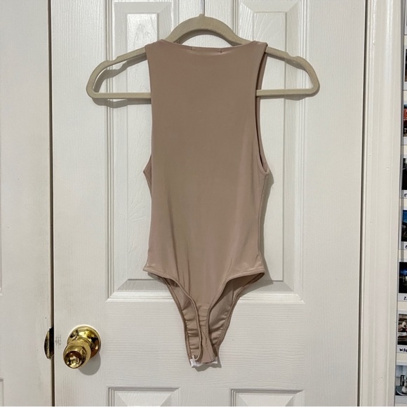 MISSGUIDED Petite Seam Free Racer Neck Bodysuit in nude - Picture 2 of 4